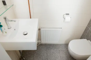 STA014 toilet